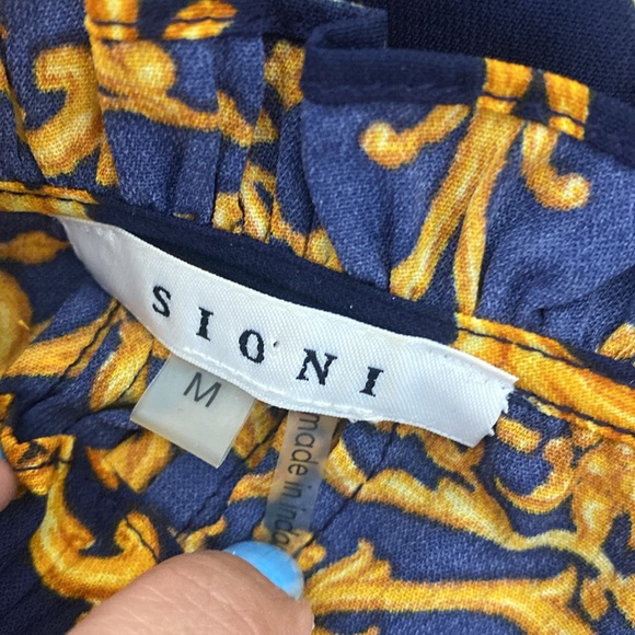 Sioni top no sleeves - Picture 2 of 9